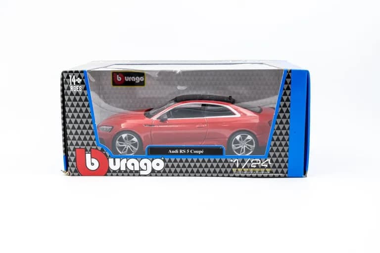 Audi RS5 Coupe image 6