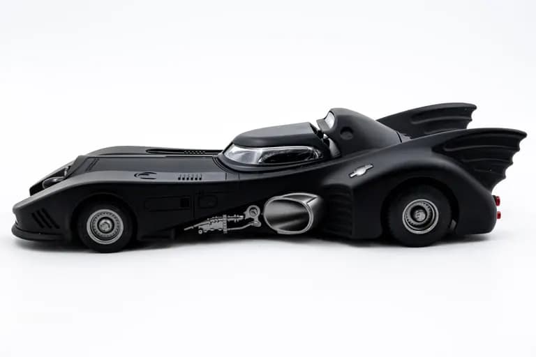 1989 Batmobile Movie Edition Premium Die-Cast Toy Car — view 3 | i-robox