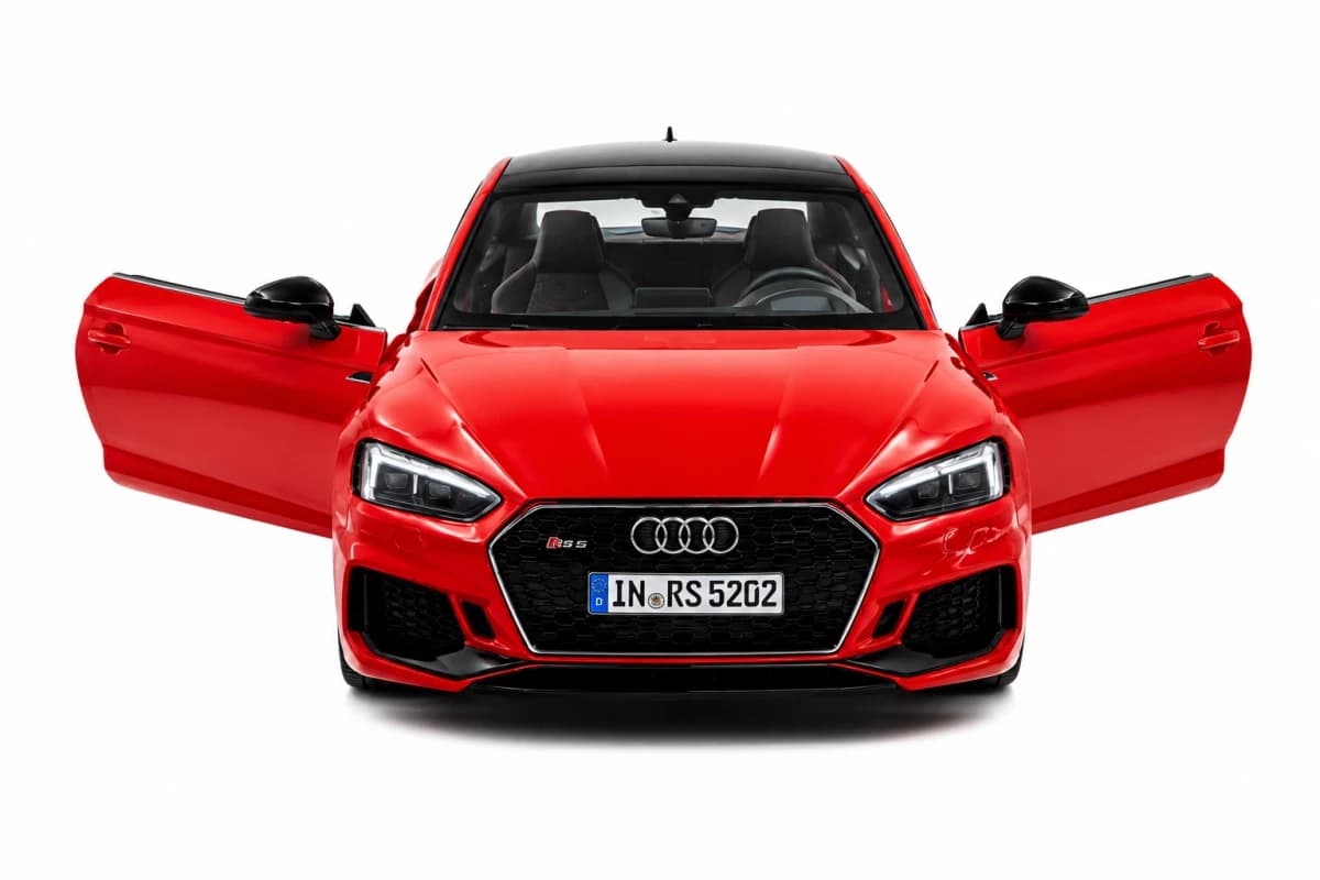 Audi RS5 Coupe image 1