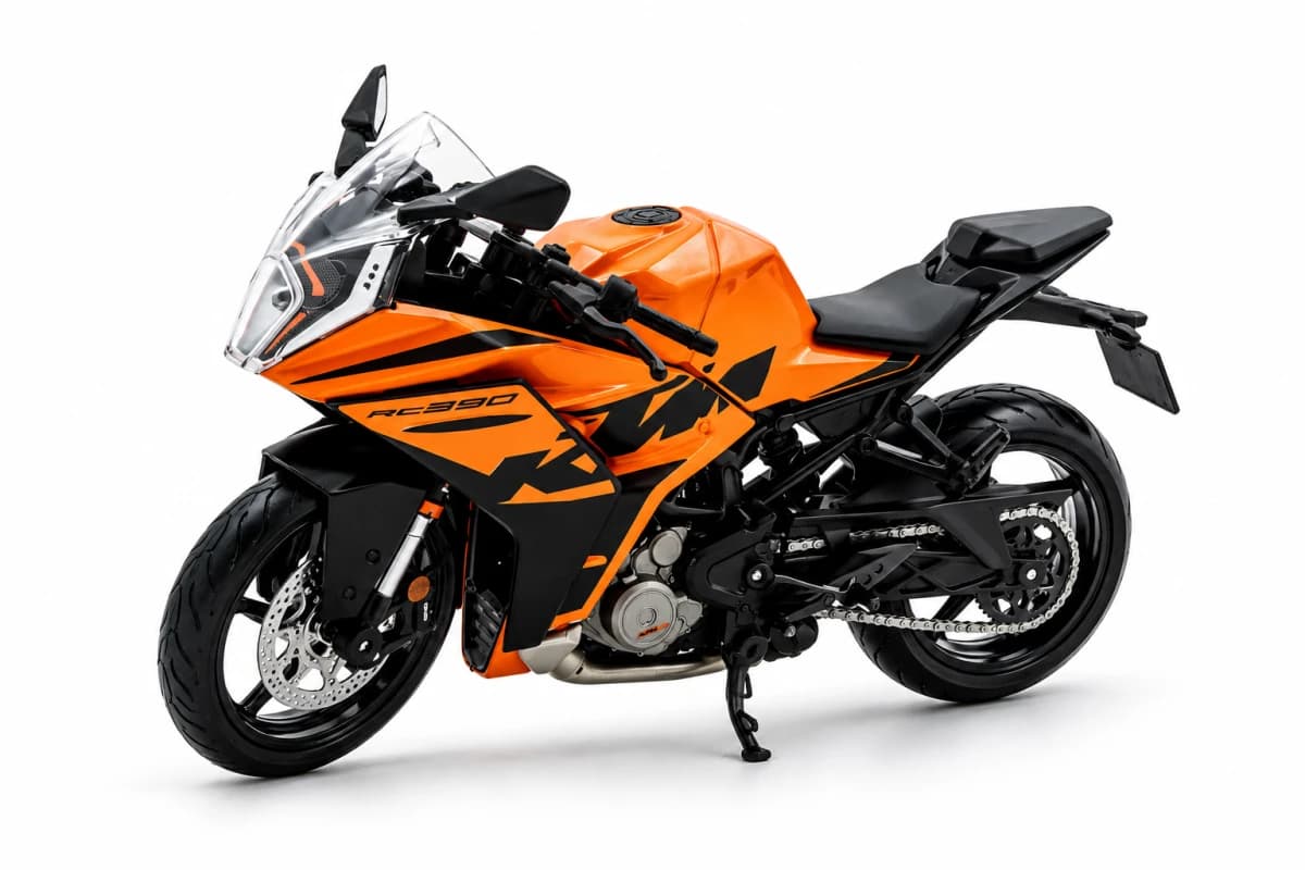 Maisto KTM RC 390 Sport Toy Motorcycle image 1