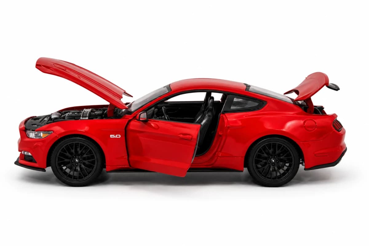 Maisto 2015 Ford Mustang GT – Special Collection — view 4 | i-robox