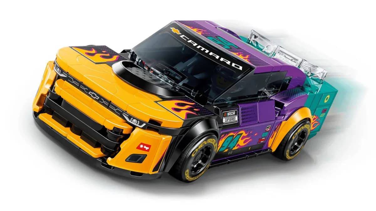 LEGO Speed Champions NASCAR® Next Gen Chevrolet Camaro ZL1 — view 2 | i-robox