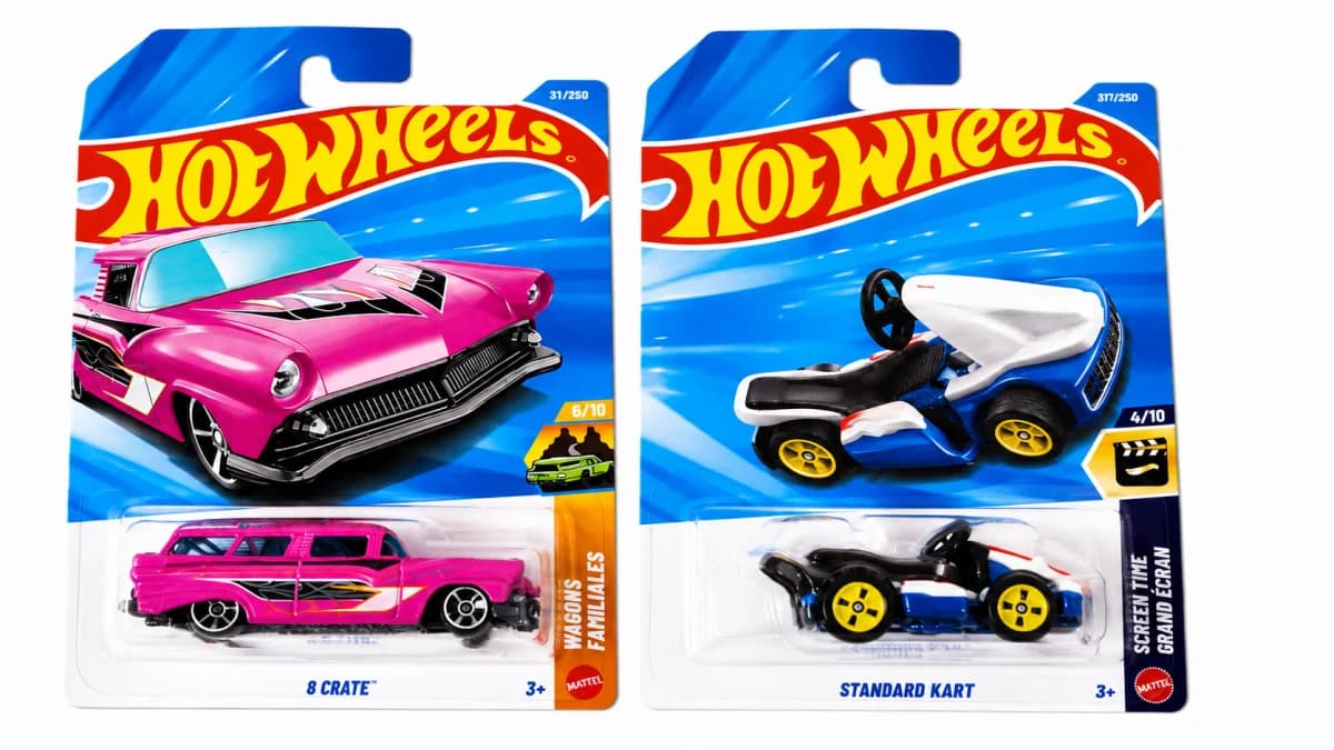 8 Crate and Mario Kart Standard Kart (2-Pack) image 1